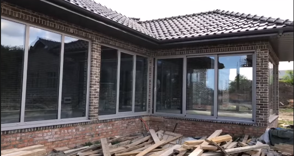 https://yuzhno-sahalinsk.delaem-okna.ru/storage/app/uploads/public/68d/13d/41a/68d13d41a9921168998599.png